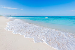 Photo de Plage du complexe Northwest Point Resort partie de la zone de l'hôtel