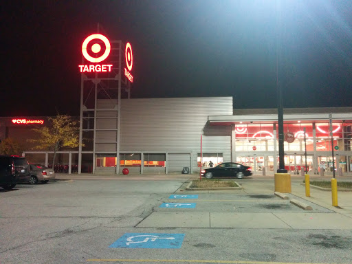 Target, 3535 Steelyard Dr, Cleveland, OH 44109, USA, 