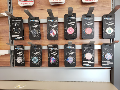 Cell Phone Store «AT&T Authorized Retailer - Jeffersonville», reviews and photos, 3111 E 10th St, Jeffersonville, IN 47130, USA