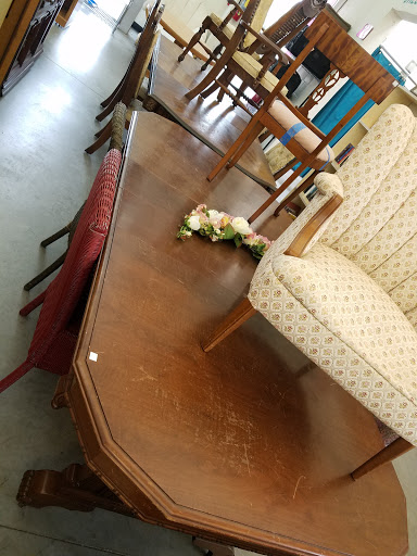 Thrift Store «Out of the Closet - Fort Lauderdale», reviews and photos, 1785 E Sunrise Blvd, Fort Lauderdale, FL 33304, USA