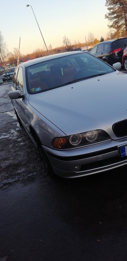 AutoHub