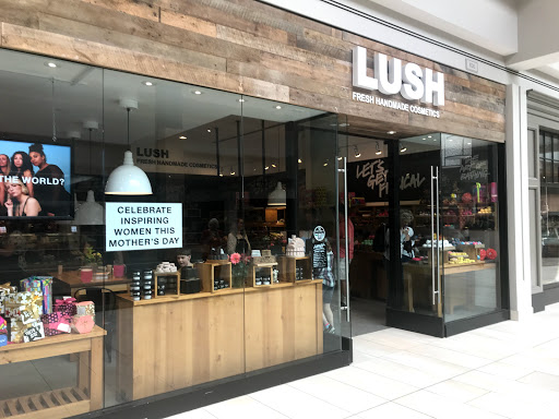 Cosmetics Store «Lush», reviews and photos, 10 Rosedale Shopping Center, Roseville, MN 55113, USA
