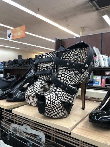 Thrift Store «B-thrifty - The Super Thrift Store», reviews and photos, 13412 Jefferson Davis Hwy, Woodbridge, VA 22191, USA