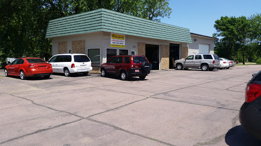 Used Car Dealer «Beresford Automotive LLC», reviews and photos, 100 E Cedar St, Beresford, SD 57004, USA