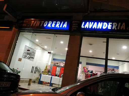 Superlimpieza Burlada en Burlada, Navarra