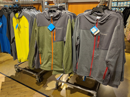 Clothing Store «Columbia Sportswear Outlet Store at Allen Premium Outlets», reviews and photos, 820 Stacy Rd #470, Allen, TX 75013, USA