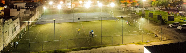Opiniones de Fútbol City Ambato Alquiler de Canchas de Césped Sintético en Ambato - Campo de fútbol