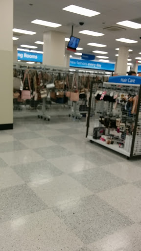 Clothing Store «Ross Dress for Less», reviews and photos, 700 SW 3rd Ave, Portland, OR 97204, USA