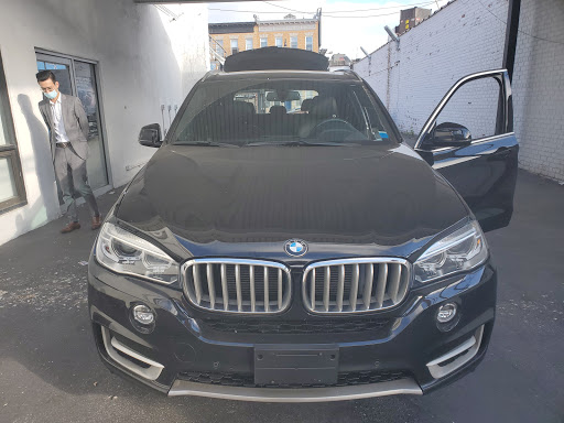 BMW Dealer «Life Quality BMW: Sales», reviews and photos, 9326 4th Ave, Brooklyn, NY 11209, USA