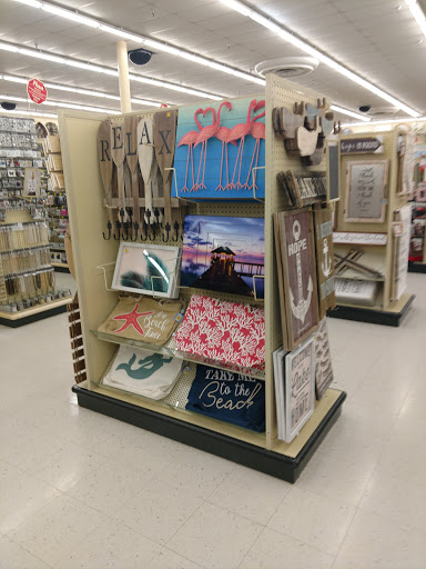 Craft Store «Hobby Lobby», reviews and photos, 4250 28th St SE, Kentwood, MI 49512, USA