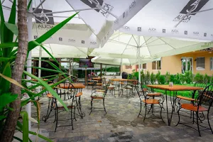 Pensiune-Restaurant “La Pădurea Statului” image