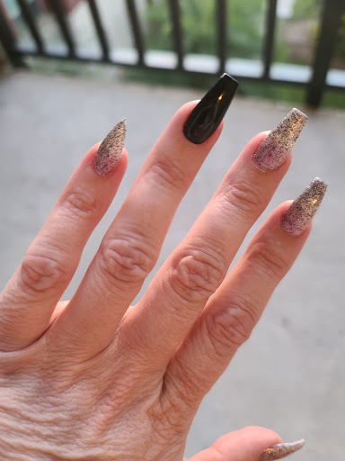 Venus Nails and Day Spa