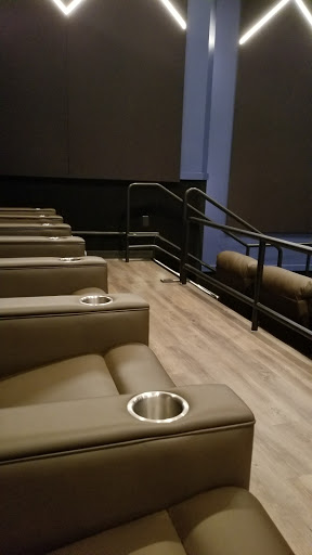 Movie Theater «Emagine Willow Creek», reviews and photos, 9900 Shelard Parkway Plymouth, Plymouth, MN 55441, USA