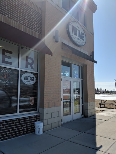 The Vintage - Wine, Spirits & Beer, 8971 Crossroads Blvd #160, Chanhassen, MN 55317, USA, 