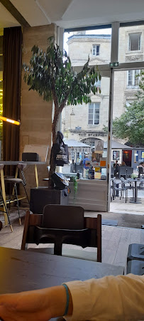 Atmosphère du Restaurant Café Joyeux Bordeaux - n°3