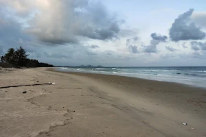 Don Samran Beach image