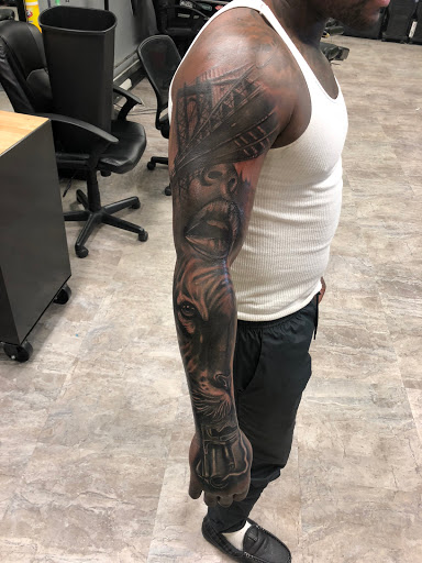 Tattoo Shop «Money and Ink Tattoo», reviews and photos, Money and Ink Tattoo, 5927 Old York Rd, Philadelphia, PA 19141, USA