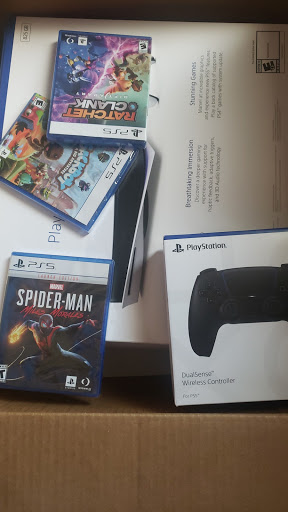 Video Game Store «GameStop», reviews and photos, 1441 Main St STE 102, Watsonville, CA 95076, USA