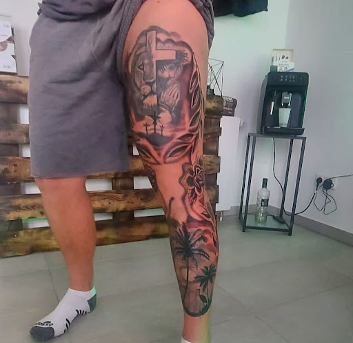 44 Tattoo Studio