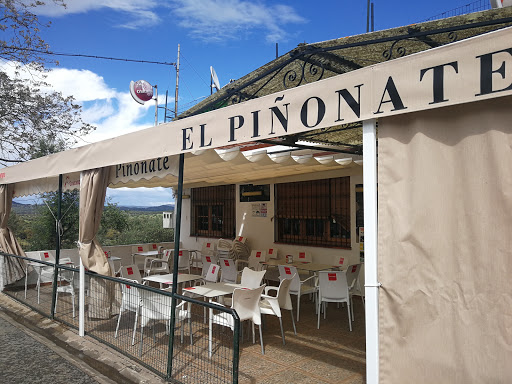 Bar El Piñonate en El Castillo de las Guardas