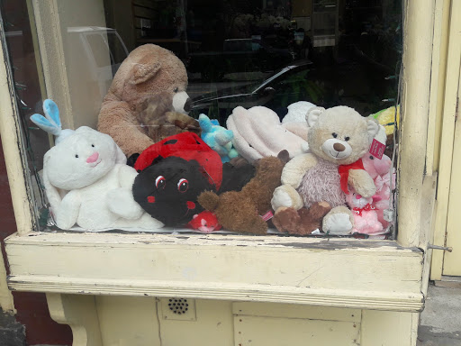 Thrift Store «Out of the Closet - Brooklyn», reviews and photos, 475 Atlantic Ave, Brooklyn, NY 11217, USA