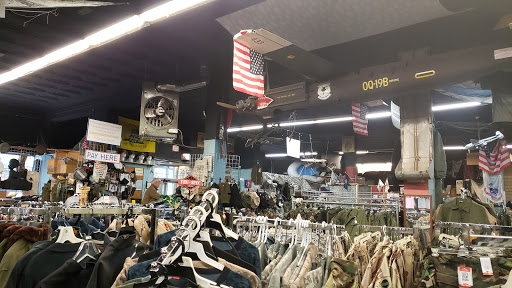 Army & Navy Surplus Shop «Army Navy Sales», reviews and photos, 3100 N Lincoln Ave, Chicago, IL 60657, USA