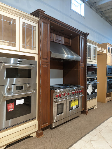 Appliance Store «Blink Appliance & Kitchens», reviews and photos, 2717 Glenwood Lansing Rd, Lynwood, IL 60411, USA