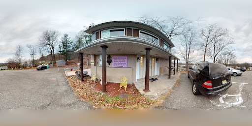 Beauty Salon «John Emilio Hair Salon & Spa», reviews and photos, 1064 Pompton Ave, Cedar Grove, NJ 07009, USA