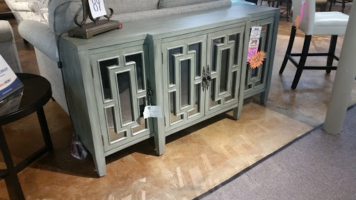 Furniture Store «Royal Furniture Co», reviews and photos, 500 N 19th St, Baton Rouge, LA 70802, USA