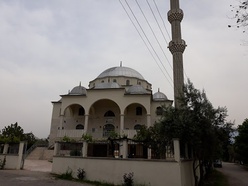 Özyer Cami