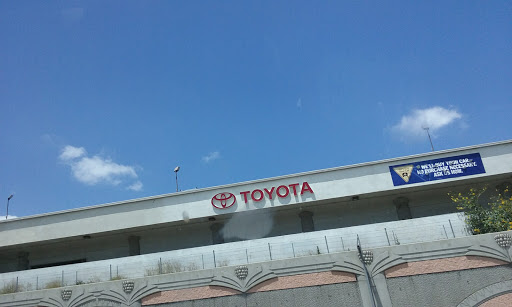 Toyota Dealer «AutoNation Toyota Buena Park», reviews and photos, 6400 Beach Blvd, Buena Park, CA 90621, USA