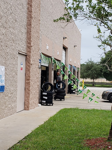 Tire Shop «Walmart Tires & Auto Parts», reviews and photos, 101 Howland Blvd, Deltona, FL 32738, USA