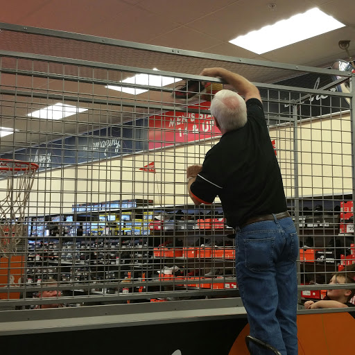 Shoe Store «Shoe Carnival», reviews and photos, 466 Pinnacle Pkwy, Bristol, TN 37620, USA