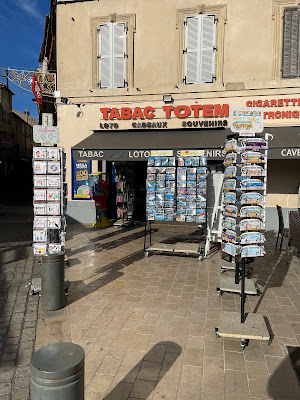 CAVE À CIGARE , MAGASIN CIGARETTES ELECTRONIQUE « Tabac LE TOTEM » FDJ, Boutiques Cadeaux à La Ciotat