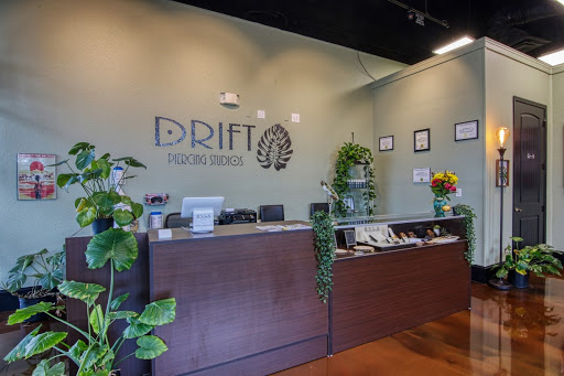 Tattoo Shop «Homesick Tattoo Studio & Gallery», reviews and photos, 3050 Alafaya Trail #1020, Oviedo, FL 32765, USA