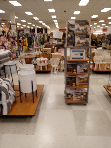 Department Store «T.J. Maxx & HomeGoods», reviews and photos, 341 S College Rd, Wilmington, NC 28403, USA