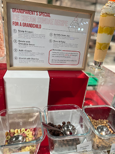 01-03 60 Airport Boulevard Singapore Changi Airport, Changi Airport Terminal 2 Arrival Hall (Public Area, 819643