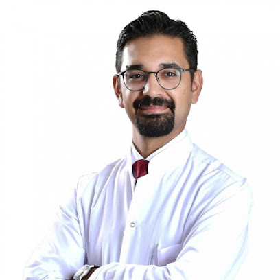 Op. Dr. Ahmet Eroğlu, Göz Hastalıkları ve Cerrahisi Uzmanı