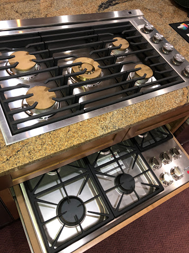 Appliance Store «Queen City Audio Video & Appliances», reviews and photos, 7320 E Independence Blvd, Charlotte, NC 28227, USA