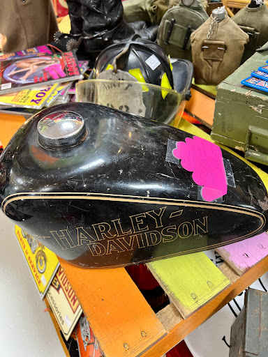 Thrift Store «OddBalls Nifty Thrift», reviews and photos, 530 NE 13th St, Fort Lauderdale, FL 33304, USA