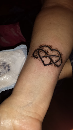 Find tattoo ideas stars for your next unique tattoo in Louisville at Tattoo Charlies PRP