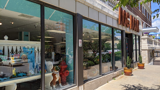 Dog Trainer «Dog Door Behavior Center and Outfitters», reviews and photos, 1 Battle Square A, Asheville, NC 28801, USA