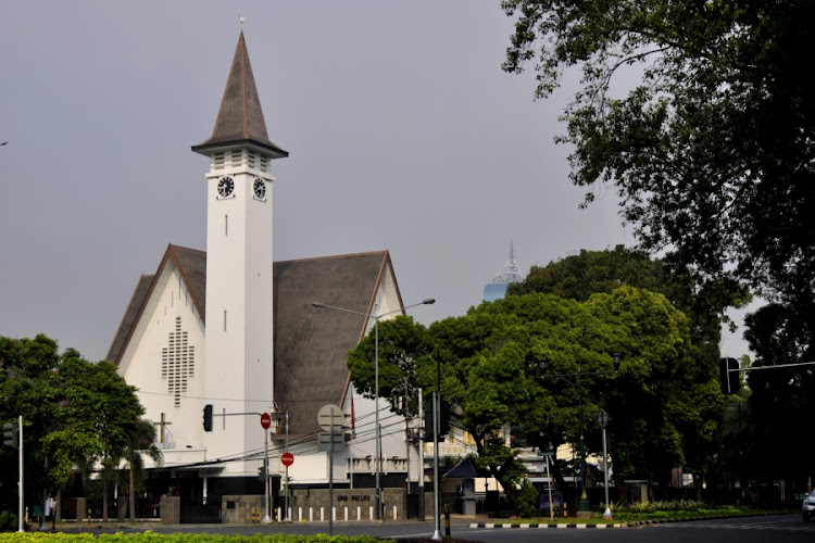 6 Gereja Aliran Baru Terkenal di Indonesia: Mengenal Gereja-Gereja Populer di ID