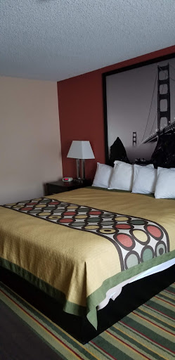 Super 8 by Wyndham Chico image