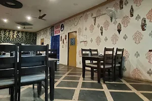 The Zaitoon family restaurant and mandi image