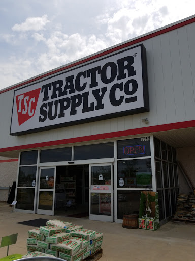 Home Improvement Store «Tractor Supply Co.», reviews and photos, 6850 Whitmore Lake Rd, Whitmore Lake, MI 48189, USA