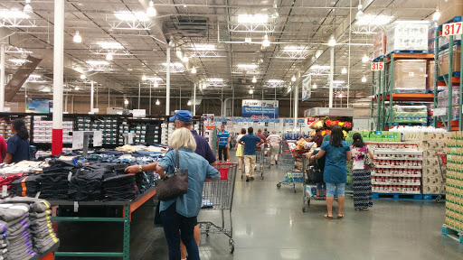 Warehouse store «Costco Wholesale», reviews and photos, 14390 Chantilly Crossing Ln, Chantilly, VA 20151, USA