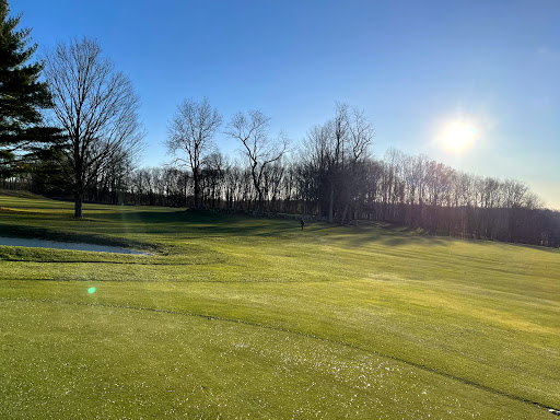Golf Course «Tashua Knolls & Tashua Glen Golf Course», reviews and photos, 40 Tashua Knolls Ln, Trumbull, CT 06611, USA