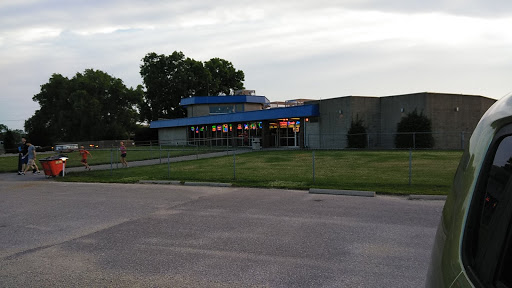 Drive-in Movie Theater «Starlite Drive-In Theatre», reviews and photos, 3900 S Hydraulic Ave, Wichita, KS 67216, USA