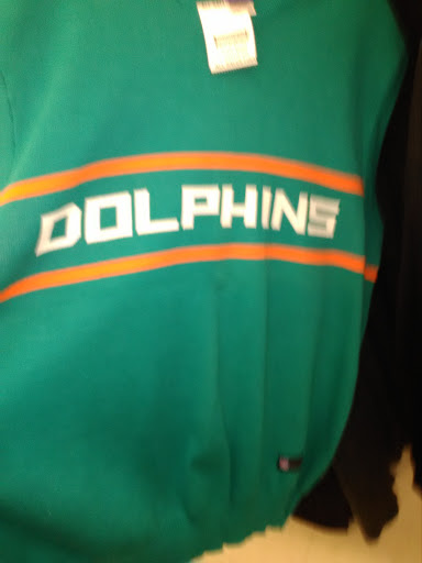 Thrift Store «Valley Thrift Store», reviews and photos, 1717 Woodman Dr, Kettering, OH 45420, USA